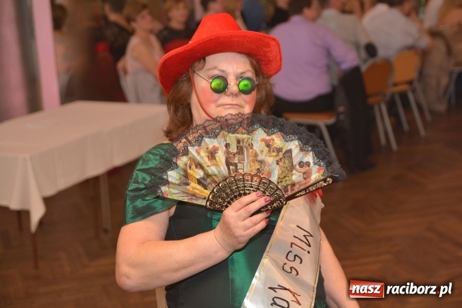 Zdjęcie w galerii na portalu naszraciborz.pl: I po karnawale. Pogrzebanie basa w Krzanowicach FOTO i WIDEO wiadomości z regionu