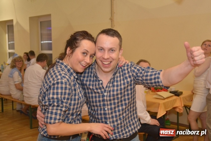 Zdjęcie w galerii na portalu naszraciborz.pl: Rewia gwiazd na ostatkach w Samborowicach FOTOREPORTRAŻ wiadomości z regionu