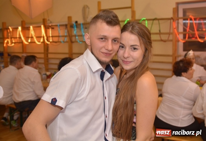 Zdjęcie w galerii na portalu naszraciborz.pl: Rewia gwiazd na ostatkach w Samborowicach FOTOREPORTRAŻ wiadomości z regionu