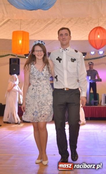 Zdjęcie w galerii na portalu naszraciborz.pl: Rewia gwiazd na ostatkach w Samborowicach FOTOREPORTRAŻ wiadomości z regionu