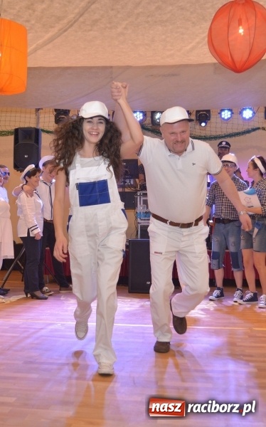 Zdjęcie w galerii na portalu naszraciborz.pl: Rewia gwiazd na ostatkach w Samborowicach FOTOREPORTRAŻ wiadomości z regionu