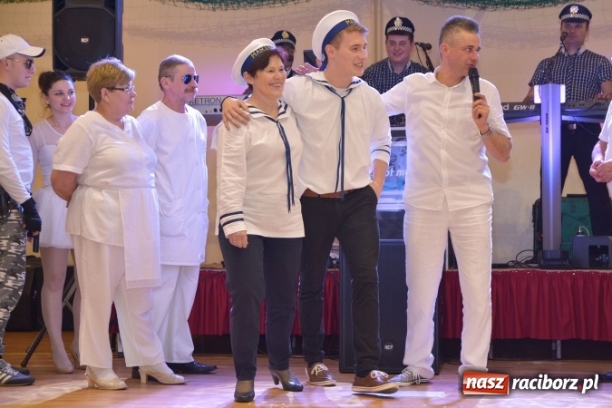 Zdjęcie w galerii na portalu naszraciborz.pl: Rewia gwiazd na ostatkach w Samborowicach FOTOREPORTRAŻ wiadomości z regionu