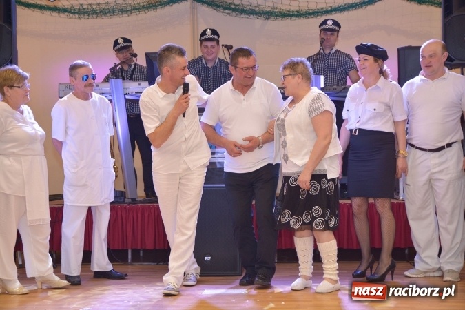 Zdjęcie w galerii na portalu naszraciborz.pl: Rewia gwiazd na ostatkach w Samborowicach FOTOREPORTRAŻ wiadomości z regionu