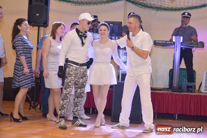 Zdjęcie w galerii na portalu naszraciborz.pl: Rewia gwiazd na ostatkach w Samborowicach FOTOREPORTRAŻ wiadomości z regionu