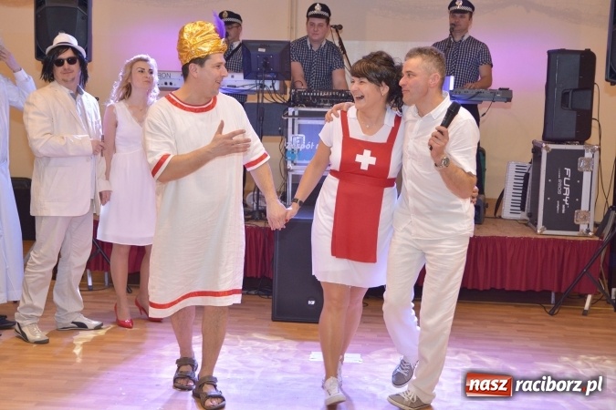 Zdjęcie w galerii na portalu naszraciborz.pl: Rewia gwiazd na ostatkach w Samborowicach FOTOREPORTRAŻ wiadomości z regionu