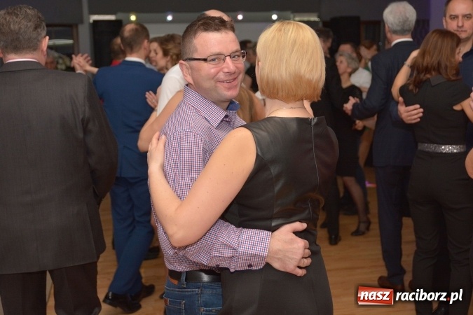 Zdjęcie w galerii na portalu naszraciborz.pl: Twork&oacute;w żegnał karnawał na zabawie szkolnej wiadomości z regionu