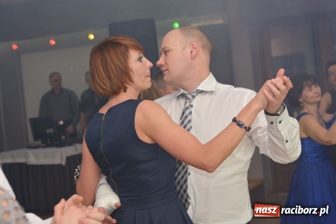 Zdjęcie w galerii na portalu naszraciborz.pl: Twork&oacute;w żegnał karnawał na zabawie szkolnej wiadomości z regionu