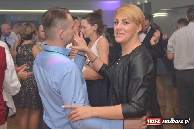 Zdjęcie w galerii na portalu naszraciborz.pl: Twork&oacute;w żegnał karnawał na zabawie szkolnej wiadomości z regionu