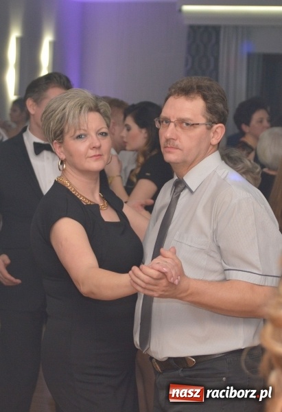 Zdjęcie w galerii na portalu naszraciborz.pl: Twork&oacute;w żegnał karnawał na zabawie szkolnej wiadomości z regionu