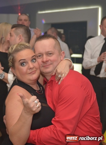 Zdjęcie w galerii na portalu naszraciborz.pl: Twork&oacute;w żegnał karnawał na zabawie szkolnej wiadomości z regionu