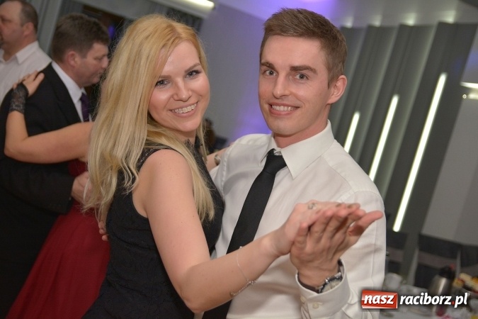 Zdjęcie w galerii na portalu naszraciborz.pl: Twork&oacute;w żegnał karnawał na zabawie szkolnej wiadomości z regionu