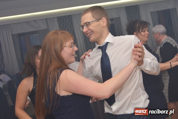 Zdjęcie w galerii na portalu naszraciborz.pl: Twork&oacute;w żegnał karnawał na zabawie szkolnej wiadomości z regionu