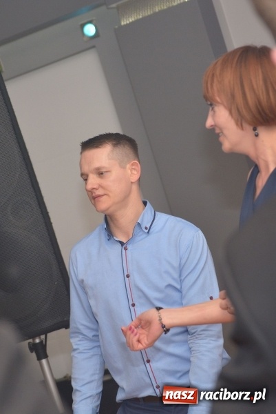 Zdjęcie w galerii na portalu naszraciborz.pl: Twork&oacute;w żegnał karnawał na zabawie szkolnej wiadomości z regionu