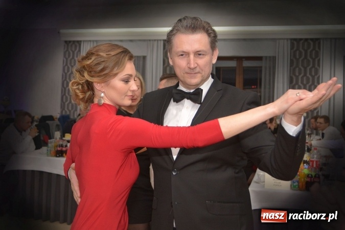 Zdjęcie w galerii na portalu naszraciborz.pl: Twork&oacute;w żegnał karnawał na zabawie szkolnej wiadomości z regionu