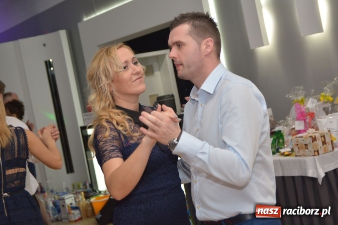 Zdjęcie w galerii na portalu naszraciborz.pl: Twork&oacute;w żegnał karnawał na zabawie szkolnej wiadomości z regionu