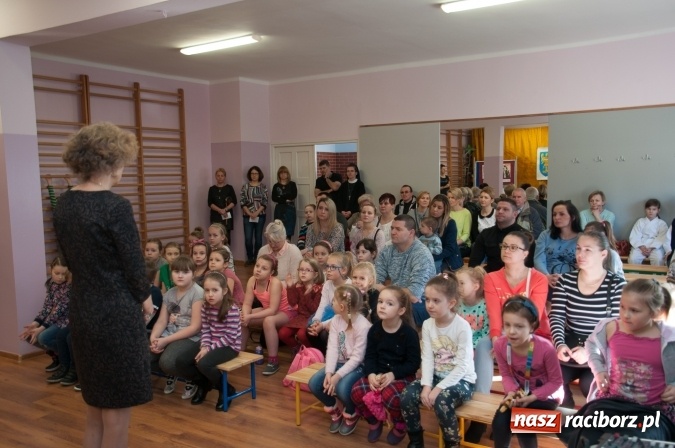 Zdjęcie w galerii na portalu naszraciborz.pl: Książęta Raciborscy? Od lat patronują raciborskiej szkole! Dni otwarte w SP18 wiadomości z regionu