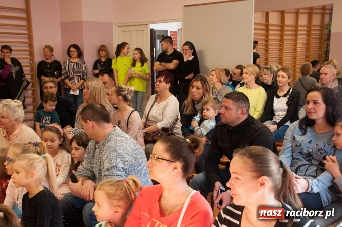 Zdjęcie w galerii na portalu naszraciborz.pl: Książęta Raciborscy? Od lat patronują raciborskiej szkole! Dni otwarte w SP18 wiadomości z regionu