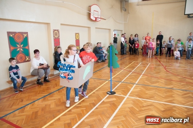 Zdjęcie w galerii na portalu naszraciborz.pl: Książęta Raciborscy? Od lat patronują raciborskiej szkole! Dni otwarte w SP18 wiadomości z regionu