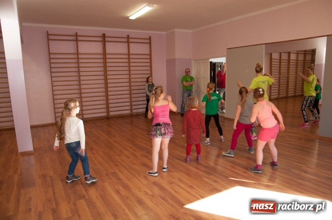 Zdjęcie w galerii na portalu naszraciborz.pl: Książęta Raciborscy? Od lat patronują raciborskiej szkole! Dni otwarte w SP18 wiadomości z regionu