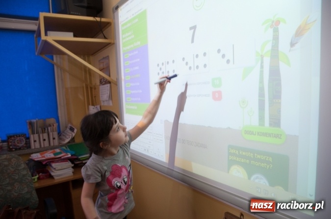 Zdjęcie w galerii na portalu naszraciborz.pl: Książęta Raciborscy? Od lat patronują raciborskiej szkole! Dni otwarte w SP18 wiadomości z regionu