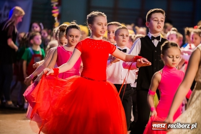 Zdjęcie w galerii na portalu naszraciborz.pl: Dziecięca Karnawałowa Rewia Tańca wiadomości z regionu