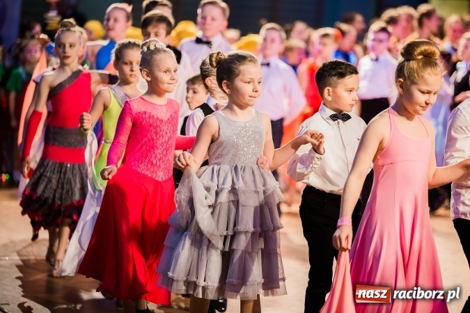 Zdjęcie w galerii na portalu naszraciborz.pl: Dziecięca Karnawałowa Rewia Tańca wiadomości z regionu
