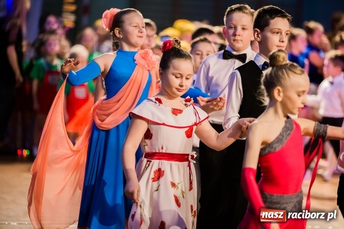 Zdjęcie w galerii na portalu naszraciborz.pl: Dziecięca Karnawałowa Rewia Tańca wiadomości z regionu