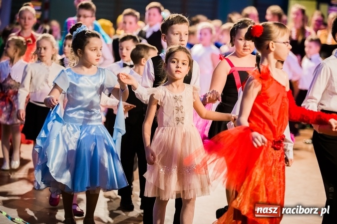 Zdjęcie w galerii na portalu naszraciborz.pl: Dziecięca Karnawałowa Rewia Tańca wiadomości z regionu