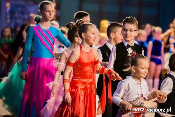 Zdjęcie w galerii na portalu naszraciborz.pl: Dziecięca Karnawałowa Rewia Tańca wiadomości z regionu