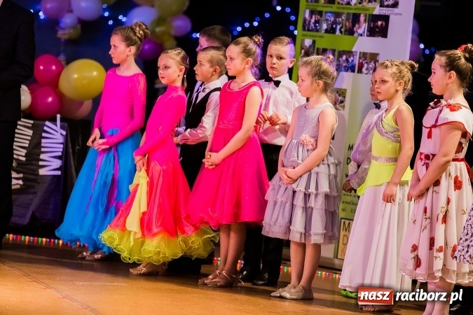 Zdjęcie w galerii na portalu naszraciborz.pl: Dziecięca Karnawałowa Rewia Tańca wiadomości z regionu
