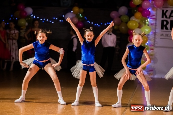 Zdjęcie w galerii na portalu naszraciborz.pl: Dziecięca Karnawałowa Rewia Tańca wiadomości z regionu