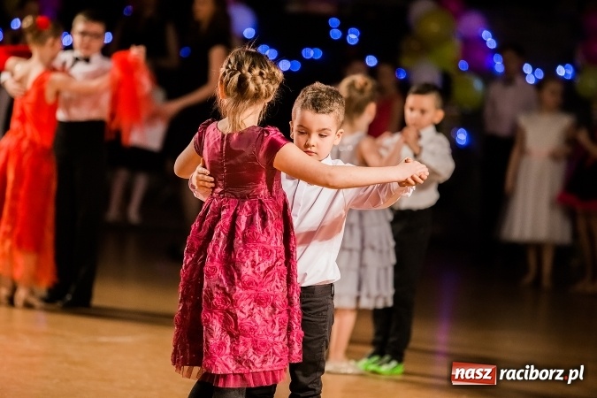 Zdjęcie w galerii na portalu naszraciborz.pl: Dziecięca Karnawałowa Rewia Tańca wiadomości z regionu