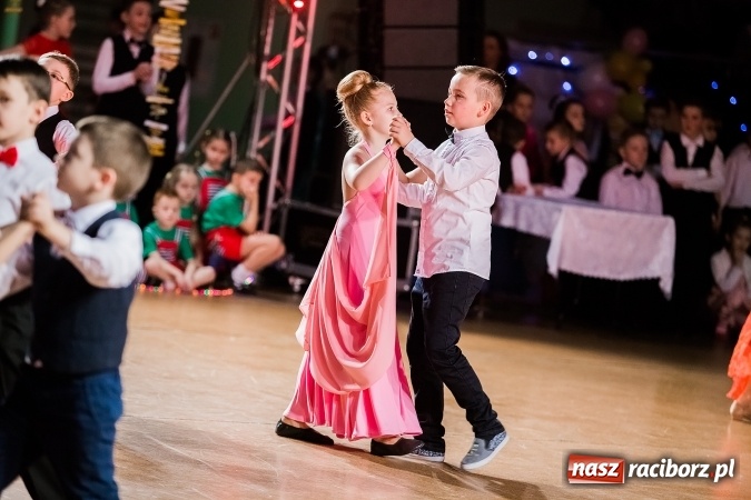 Zdjęcie w galerii na portalu naszraciborz.pl: Dziecięca Karnawałowa Rewia Tańca wiadomości z regionu