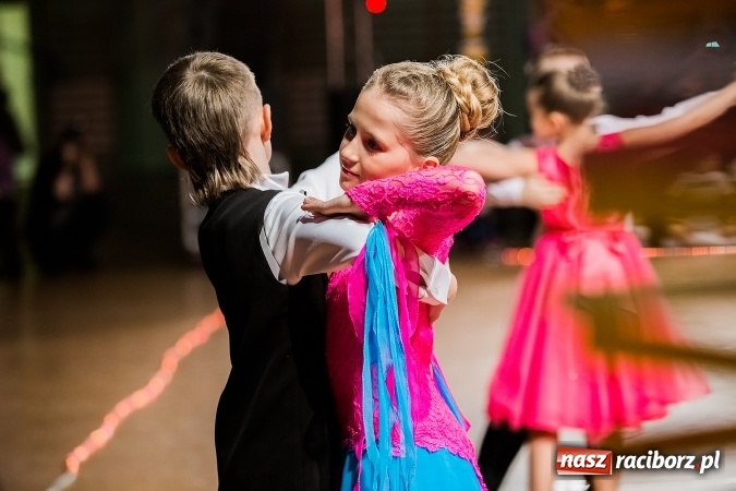 Zdjęcie w galerii na portalu naszraciborz.pl: Dziecięca Karnawałowa Rewia Tańca wiadomości z regionu