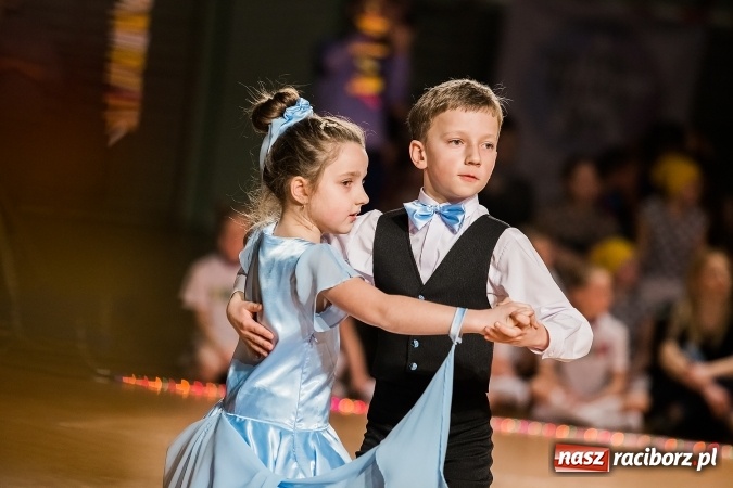 Zdjęcie w galerii na portalu naszraciborz.pl: Dziecięca Karnawałowa Rewia Tańca wiadomości z regionu