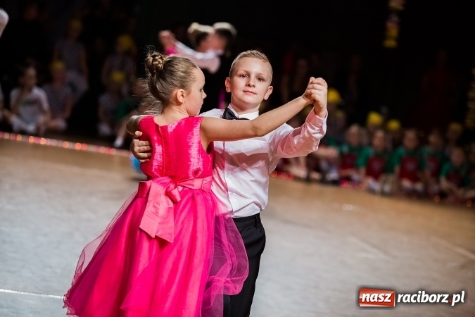 Zdjęcie w galerii na portalu naszraciborz.pl: Dziecięca Karnawałowa Rewia Tańca wiadomości z regionu