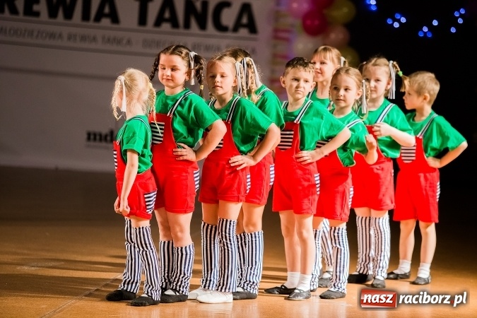 Zdjęcie w galerii na portalu naszraciborz.pl: Dziecięca Karnawałowa Rewia Tańca wiadomości z regionu