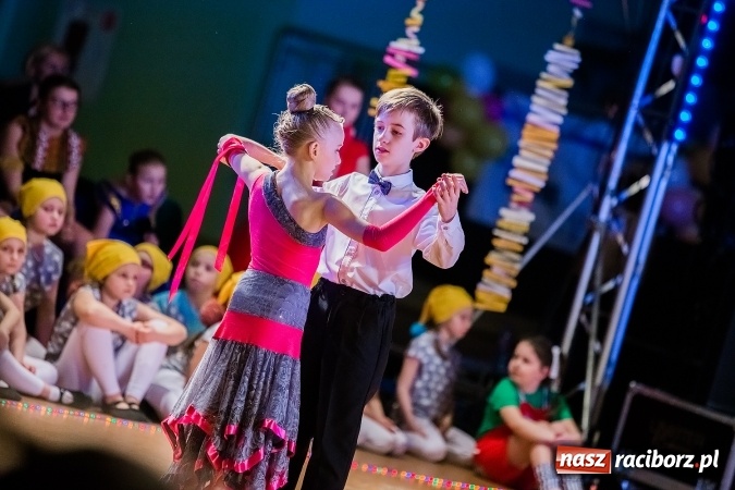Zdjęcie w galerii na portalu naszraciborz.pl: Dziecięca Karnawałowa Rewia Tańca wiadomości z regionu
