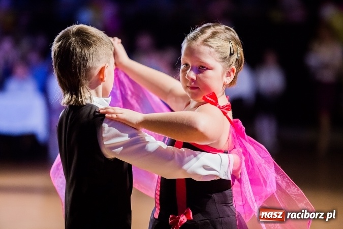 Zdjęcie w galerii na portalu naszraciborz.pl: Dziecięca Karnawałowa Rewia Tańca wiadomości z regionu