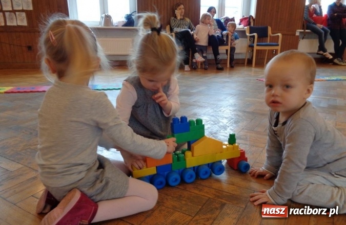 Zdjęcie w galerii na portalu naszraciborz.pl: Zakończenie karnawału w Fiku-miku  wiadomości z regionu