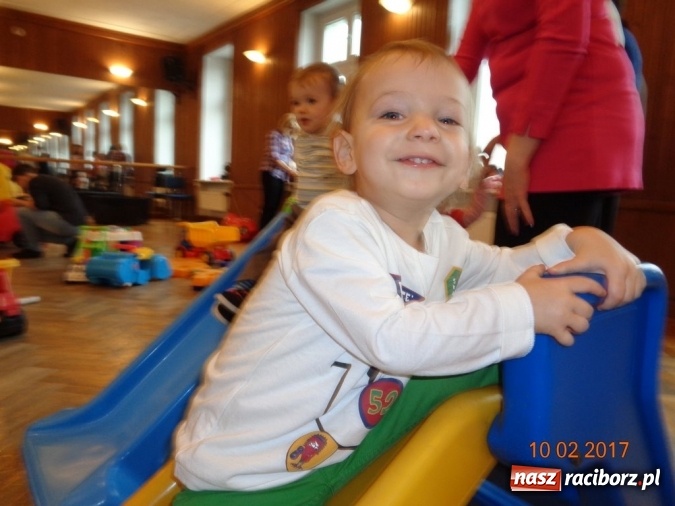 Zdjęcie w galerii na portalu naszraciborz.pl: Zakończenie karnawału w Fiku-miku  wiadomości z regionu