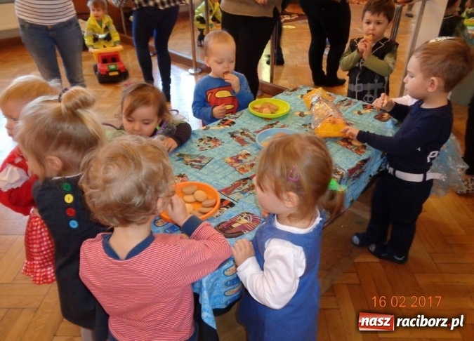 Zdjęcie w galerii na portalu naszraciborz.pl: Zakończenie karnawału w Fiku-miku  wiadomości z regionu
