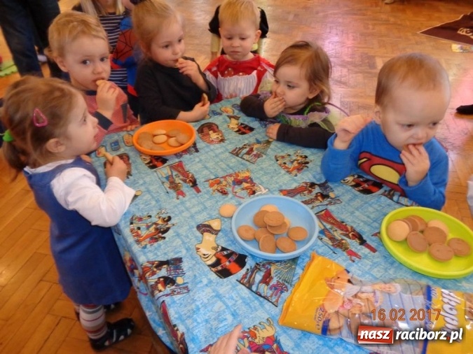 Zdjęcie w galerii na portalu naszraciborz.pl: Zakończenie karnawału w Fiku-miku  wiadomości z regionu