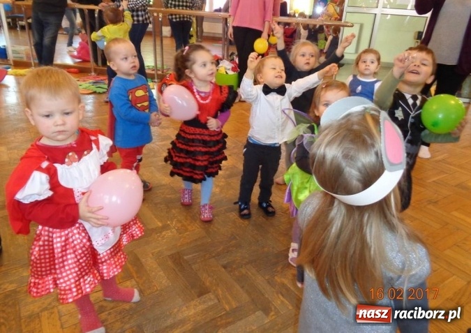 Zdjęcie w galerii na portalu naszraciborz.pl: Zakończenie karnawału w Fiku-miku  wiadomości z regionu