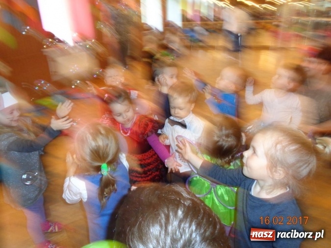 Zdjęcie w galerii na portalu naszraciborz.pl: Zakończenie karnawału w Fiku-miku  wiadomości z regionu