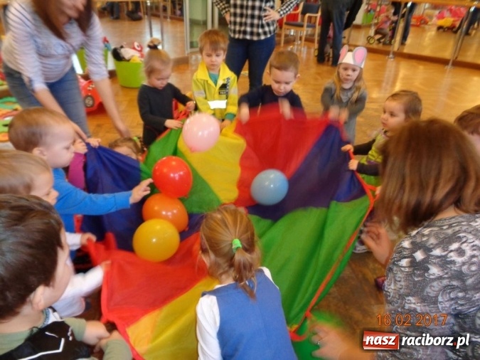 Zdjęcie w galerii na portalu naszraciborz.pl: Zakończenie karnawału w Fiku-miku  wiadomości z regionu