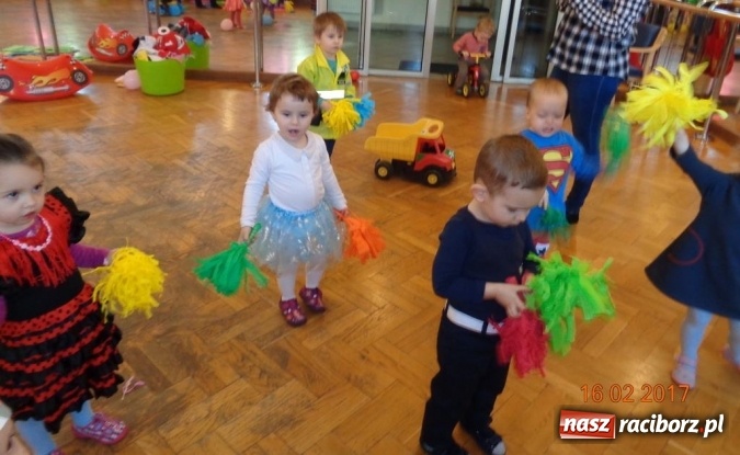 Zdjęcie w galerii na portalu naszraciborz.pl: Zakończenie karnawału w Fiku-miku  wiadomości z regionu