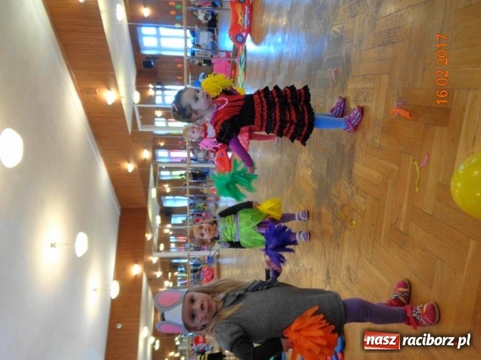 Zdjęcie w galerii na portalu naszraciborz.pl: Zakończenie karnawału w Fiku-miku  wiadomości z regionu