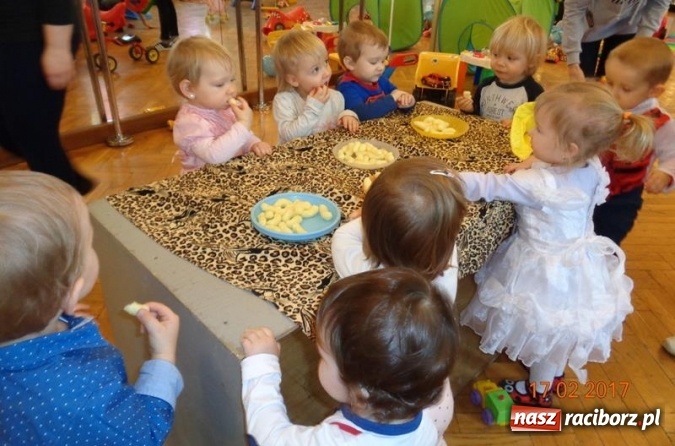 Zdjęcie w galerii na portalu naszraciborz.pl: Zakończenie karnawału w Fiku-miku  wiadomości z regionu