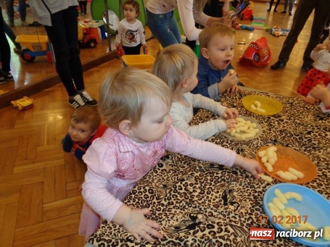 Zdjęcie w galerii na portalu naszraciborz.pl: Zakończenie karnawału w Fiku-miku  wiadomości z regionu